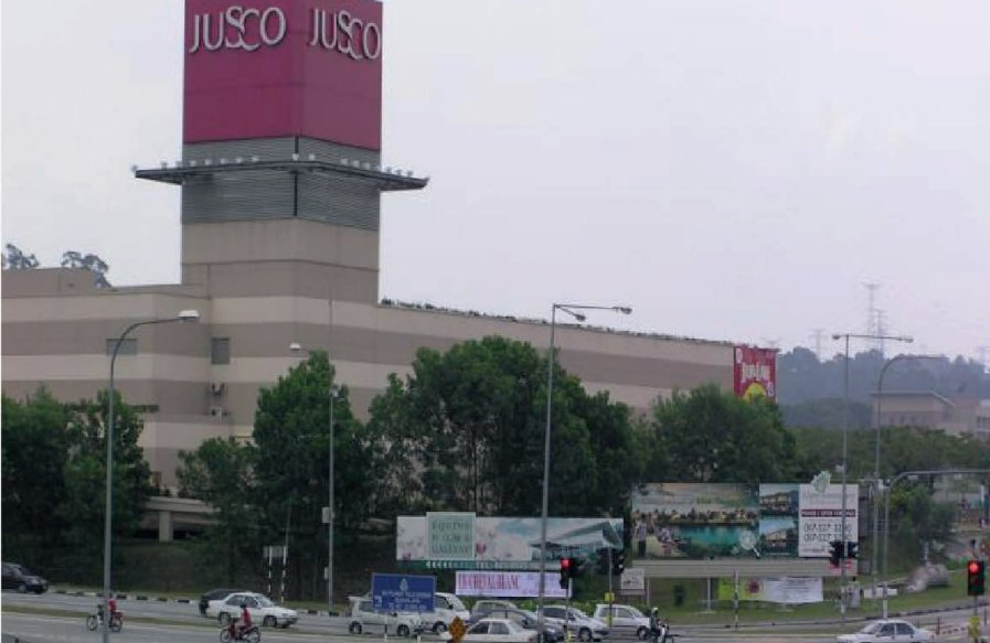 AEON Taman Equine, Puchong